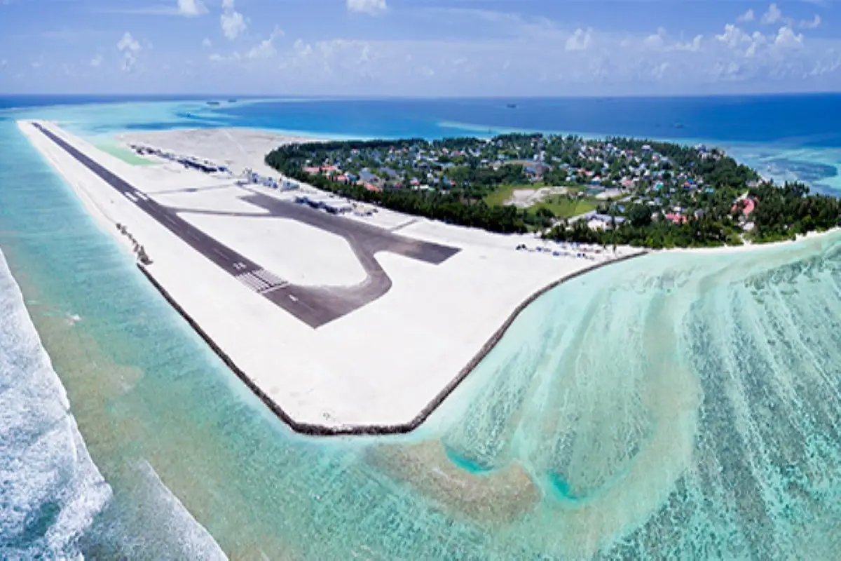 dhaalu_airport